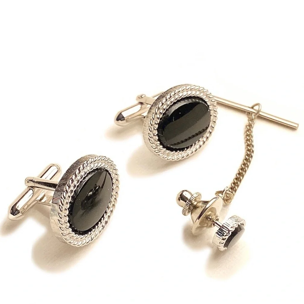Hyde Park Men’s Vintage Cufflinks Silvertone and Faux Black Onyx Oval Cuff Links